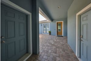6907 CRESTPOINT DRIVE, APOLLO BEACH, FL 33572 Sold 06/09/25