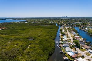 9409 SUN ISLE DRIVE, ST PETERSBURG, FL 33702 Sold 08/08/25