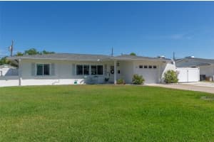 731 44th Ave Ne, ST PETERSBURG