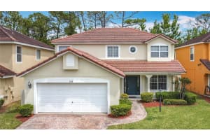 320 Mockingbird Rd, DAVENPORT
