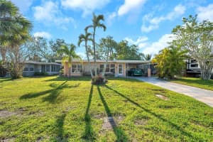 2481 DEL RIO WAY, DUNEDIN, FL 34698 Sold 06/05/25