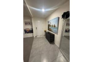 814 ACE OUTLAW AVENUE, RUSKIN, FL 33570 Sold 05/09/25
