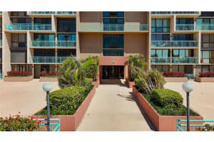 1 KEY CAPRI #301E, TREASURE ISLAND, FL 33706 - MLS#MFRTB8367358