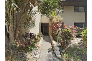 785 VILLAGE DRIVE, ST PETERSBURG, FL 33716 Sold 06/11/25