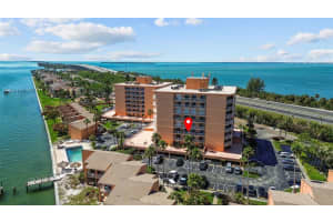 7430 Sunshine Skyway Ln S #402, ST PETERSBURG