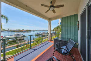 1038 Bellasol Way #202, APOLLO BEACH