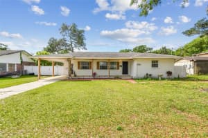 2001 Spooner Dr, PLANT CITY