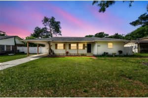 2001 SPOONER DRIVE, PLANT CITY, FL 33563 - MLS#MFRTB8367651