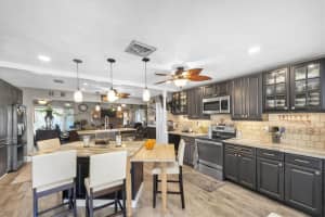 2087 59TH STREET, CLEARWATER, FL 33760 - MLS#MFRTB8367683