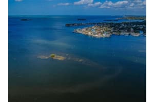 2700 BAYSHORE BOULEVARD, DUNEDIN, FL 34698 Sold 08/22/25