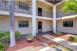 10190 IMPERIAL POINT DRIVE, LARGO, FL 33774 - MLS#MFRTB8367808