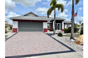 301 Caloosa Palms Ct, SUN CITY CENTER