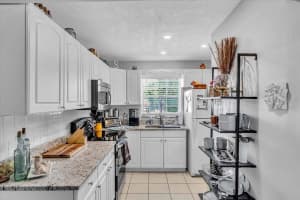 10540 77TH TERRACE, SEMINOLE, FL 33772 Sold 05/12/25