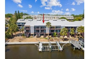 200 MERES BOULEVARD, TARPON SPRINGS, FL 34689 Sold 06/30/25