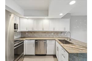 200 MERES BOULEVARD, TARPON SPRINGS, FL 34689 Sold 06/30/25