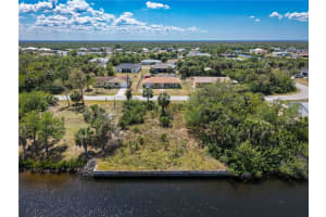 18318 KERRVILLE CIRCLE, PORT CHARLOTTE, FL 33948 Sold 08/29/25