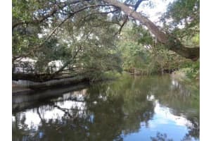 7420 BAY DRIVE, TAMPA, FL 33635 - MLS#MFRTB8368083