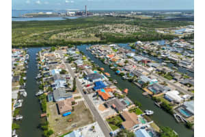 6511 SANTIAGO COURT, APOLLO BEACH, FL 33572 Sold 05/15/25