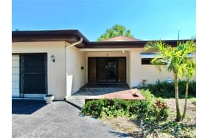 500 OLEANDER WAY, ST PETERSBURG, FL 33707 Sold 07/15/25