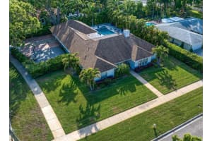 307 OLEANDER ROAD, BELLEAIR, FL 33756 Sold 06/20/25