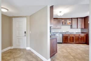 736 ISLAND WAY, CLEARWATER BEACH, FL 33767 - MLS#MFRTB8368329