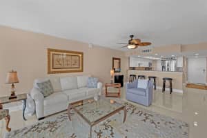 7400 SUN ISLAND DRIVE, SOUTH PASADENA, FL 33707 Sold 05/30/25