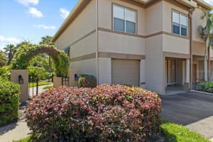 1015 NORMANDY TRACE ROAD, TAMPA, FL 33602 Sold 05/23/25