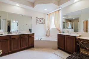 10292 KRISTEN PARK DR, ORLANDO, FL 32832 Sold 07/15/25