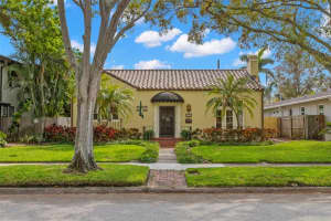646 16th Ave Ne, ST PETERSBURG