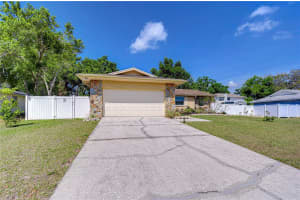 910 BLACK KNIGHT DRIVE, VALRICO, FL 33594 Sold 05/07/25