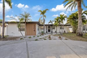 504 Driftwood Dr E, PALM HARBOR