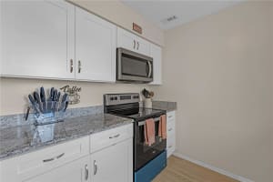 3803 CORTEZ CIRCLE, TAMPA, FL 33614 - MLS#MFRTB8368724