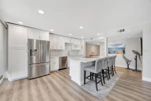 400 ISLAND WAY, CLEARWATER BEACH, FL 33767 - MLS#MFRTB8368863