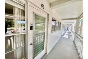2020 WORLD PARKWAY BOULEVARD, CLEARWATER, FL 33763 Sold 04/28/25