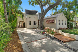 326 16TH AVENUE, ST PETERSBURG, FL 33704 Sold 09/05/25