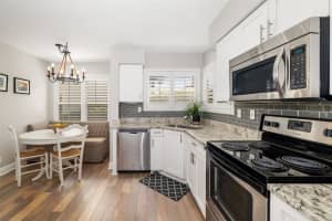 6077 BAHIA DEL MAR BOULEVARD, ST PETERSBURG, FL 33715 Sold 07/07/25