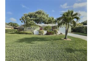 2849 SUNSET BOULEVARD, BELLEAIR BLUFFS, FL 33770 Sold 04/30/25