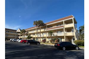 2041 AUSTRALIA WAY, CLEARWATER, FL 33763 Sold 05/09/25