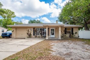 333 Acropolis Dr, DUNEDIN