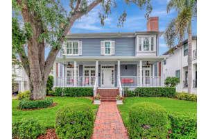 1403 W Watrous Ave, TAMPA