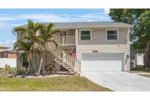 921 Lynnlea Ln, TARPON SPRINGS