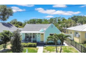 136 30TH AVENUE, ST PETERSBURG, FL 33704 - MLS#MFRTB8369442