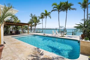 571 JOHNS PASS AVENUE, MADEIRA BEACH, FL 33708 Sold 07/02/25