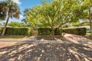 1751 PASADENA DRIVE, DUNEDIN, FL 34698 Sold 04/30/25