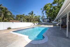 8580 139TH LANE, SEMINOLE, FL 33776 Sold 05/29/25