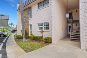 117 Fernwood Cir #117, SEMINOLE