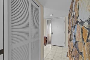 11353 TRADEWINDS BOULEVARD, LARGO, FL 33773 Sold 05/23/25