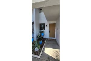 1960 LAKEWOOD CLUB DR S #2-F, ST PETERSBURG, FL 33712 - MLS#MFRTB8369679