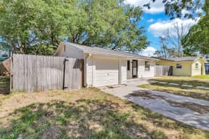 129 LINCOLN CIRCLE, ST PETERSBURG, FL 33702 - MLS#MFRTB8369849