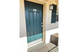 10316 Carrollwood Ct #57, TAMPA